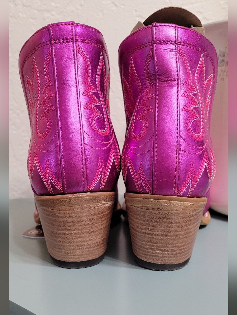 Ariat Dixon Booties - Picture 5 of 8